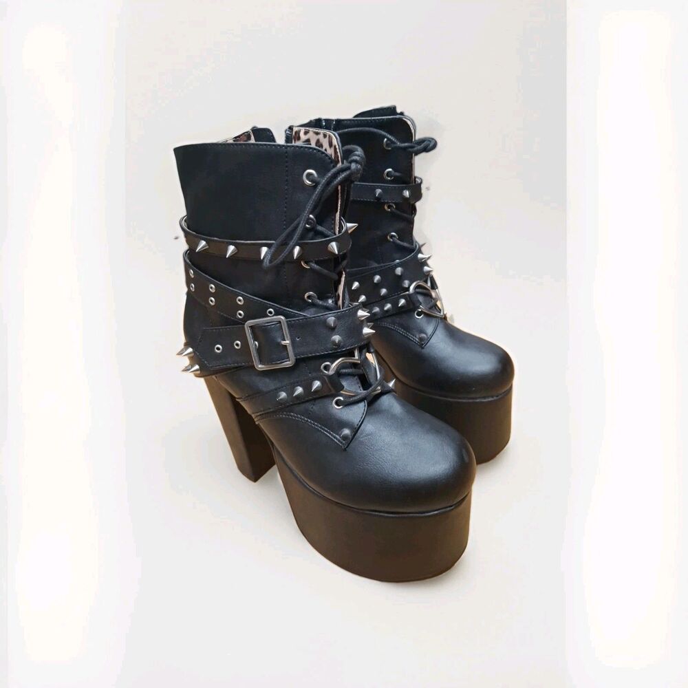 Demonia Torment-700 Platform Boots - Vegan - spikes - womens size 7 or 8